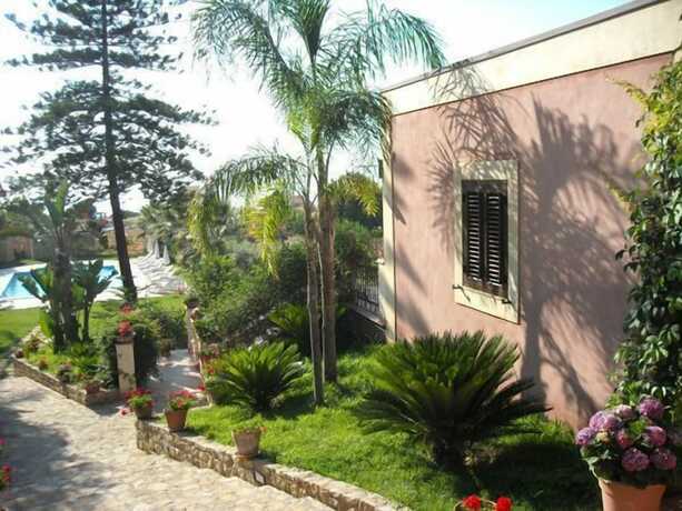 Imagen general del Hotel Villa Luca, Sant'Agata di Militello. Foto 5