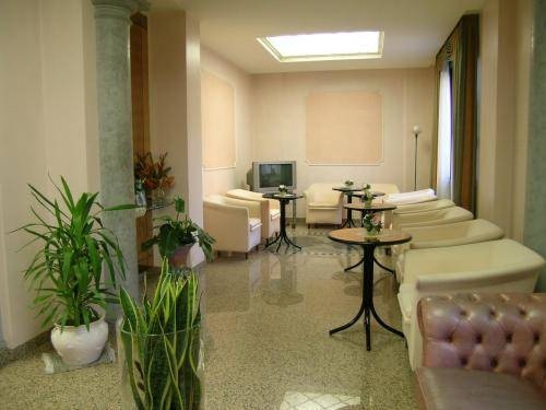 Imagen general del Hotel Villa Luigia. Foto 13