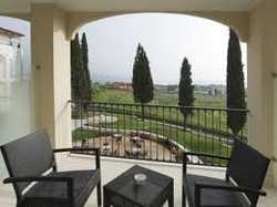 Imagen de los exteriores del Hotel Villa Luisa Resort and Luxury Apartments. Foto 3