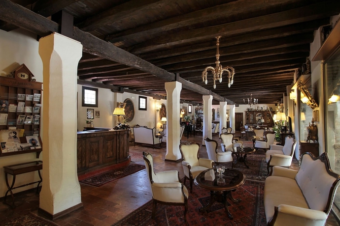 Imagen de los interiores del Hotel Villa Luppis. Foto 19