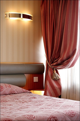 Imagen de la habitación del Hotel Villa Luxembourg. Foto 7