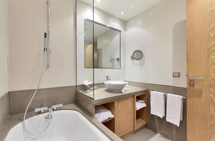 Imagen de la habitación del Hotel Villa M Marseille. Foto 11