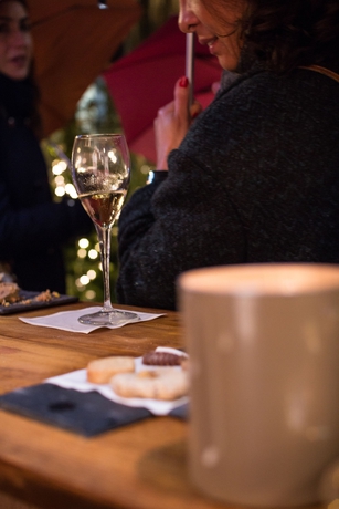 Imagen del bar/restaurante del Hotel Villa Madame. Foto 10