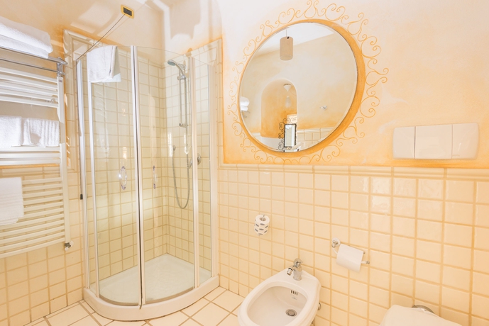 Imagen de la habitación del Hotel Villa Madau. Foto 9