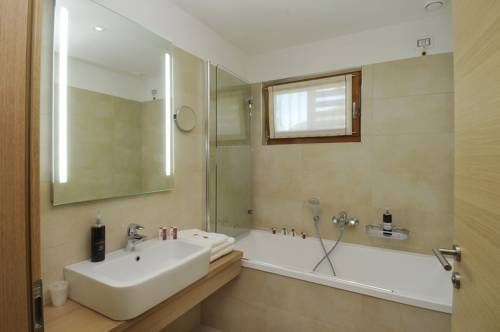 Imagen de la habitación del Hotel Villa Madruzzo. Foto 8