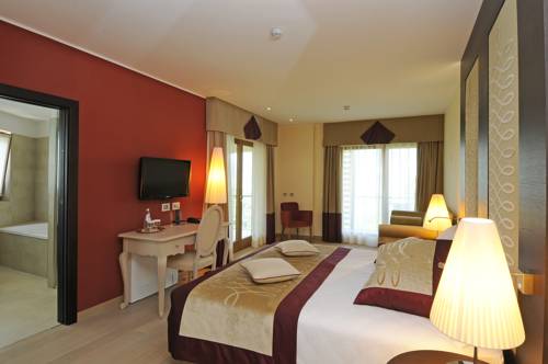 Imagen de la habitación del Hotel Villa Madruzzo. Foto 12