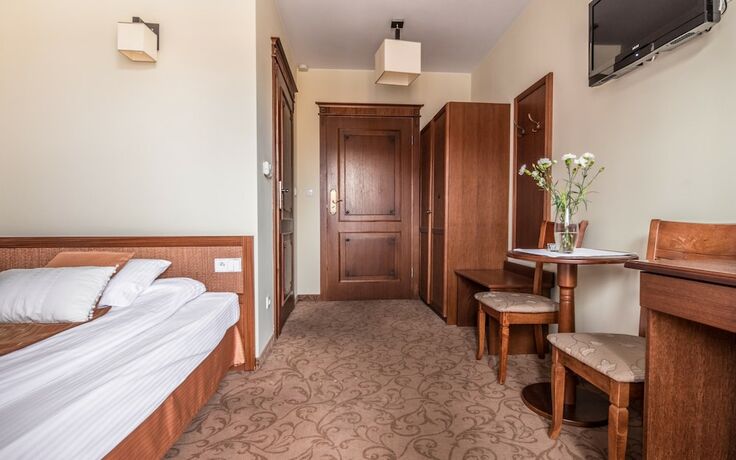 Imagen de la habitación del Hotel Villa Magnat. Foto 18