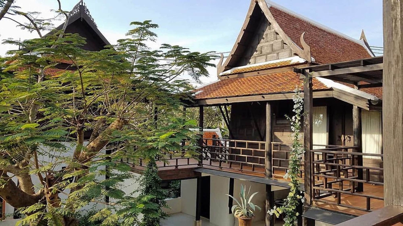 Imagen de los exteriores del Hotel Villa Mahabhirom. Foto 10