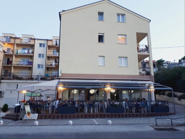 Imagen de los interiores del Hotel Villa Malo More. Foto 17