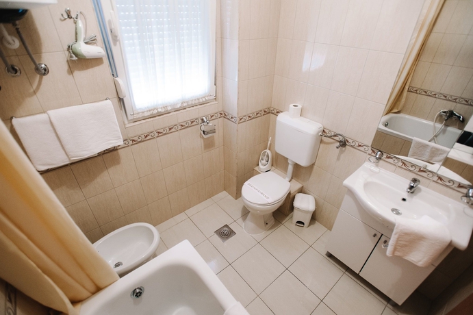 Imagen de la habitación del Hotel Villa Malo More. Foto 9