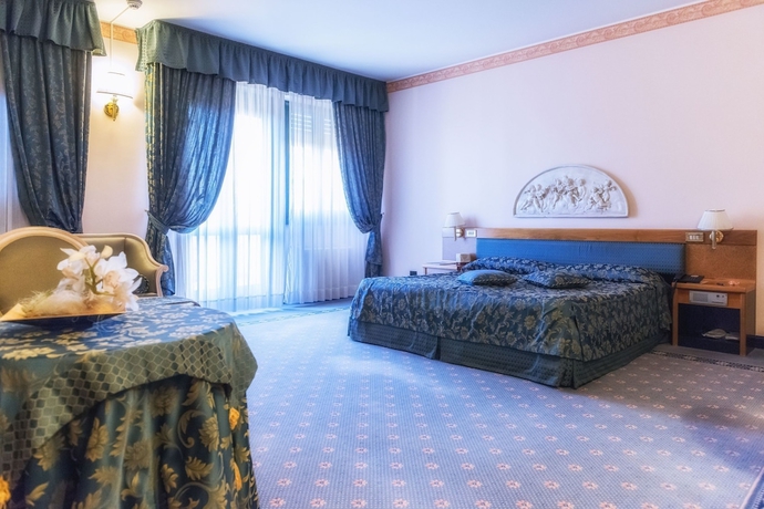 Imagen de la habitación del Hotel Villa Malpensa. Foto 15