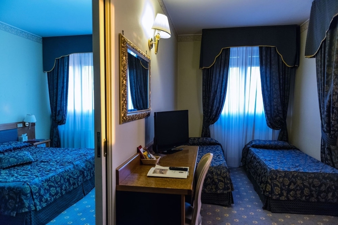 Imagen de la habitación del Hotel Villa Malpensa. Foto 16