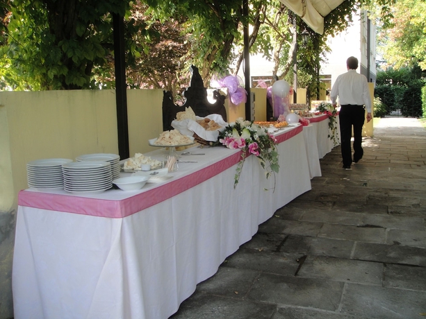 Imagen del bar/restaurante del Hotel Villa Malpensa. Foto 10