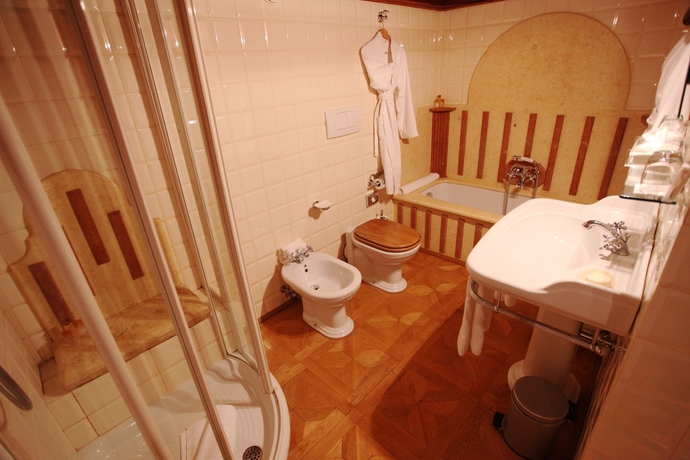 Imagen de la habitación del Hotel Villa Mangiacane - Small Luxury Hotels Of The World. Foto 8
