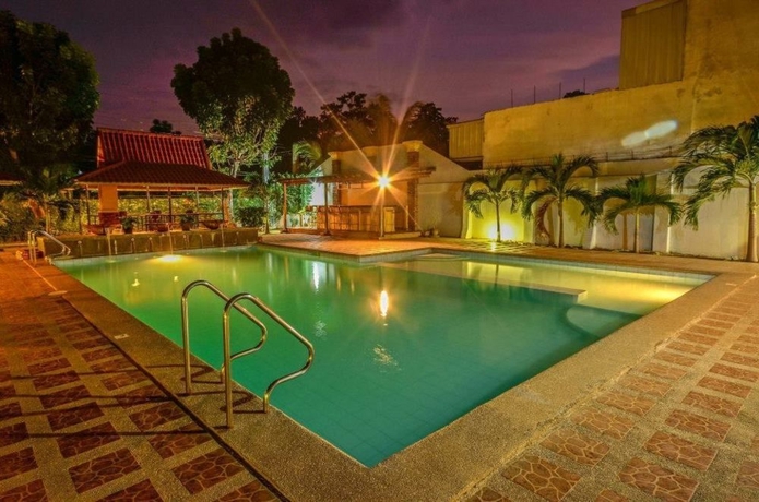 Imagen de la piscina del Hotel Villa Manuel Tourist Inn. Foto 10