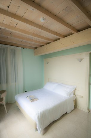 Imagen de la habitación del Hotel Villa Maranello. Foto 14