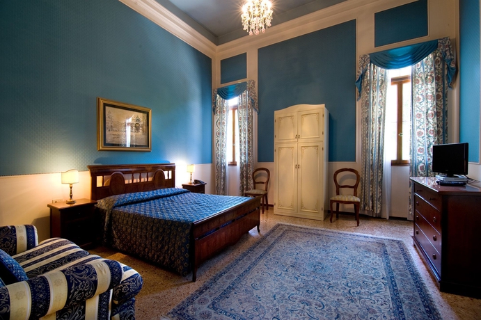 Imagen de la habitación del Hotel Villa Marcello Giustinian. Foto 9