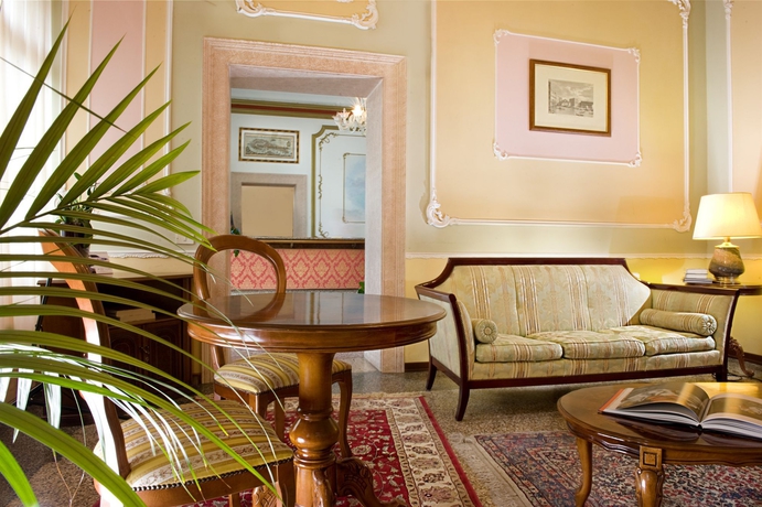 Imagen de los interiores del Hotel Villa Marcello Giustinian. Foto 16