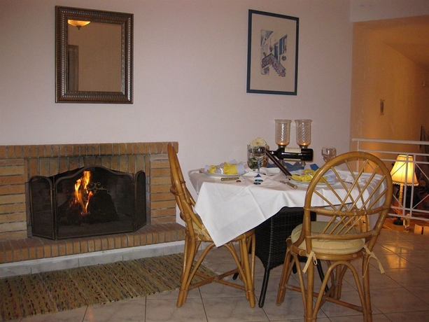 Imagen de los interiores del Hotel Villa Mare Monte. Foto 7