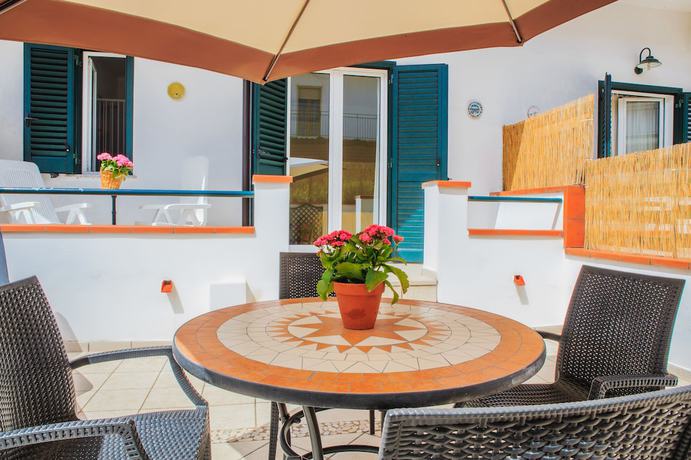 Imagen de la habitación del Hotel Villa Maredona. Foto 7
