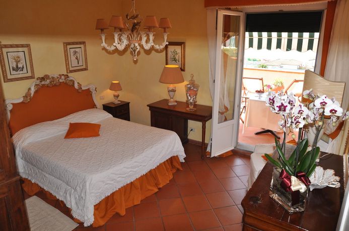 Imagen de la habitación del Hotel Villa Maremonti. Foto 9