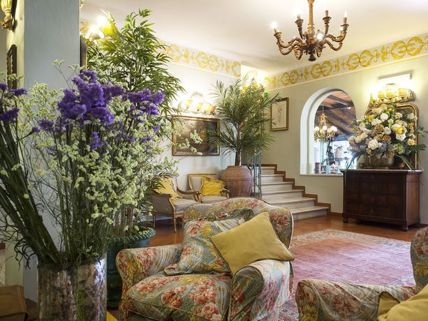 Imagen de los interiores del Hotel Villa Maremonti. Foto 19