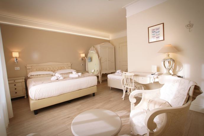 Imagen de la habitación del Hotel Villa Margherita, Livorno. Foto 10