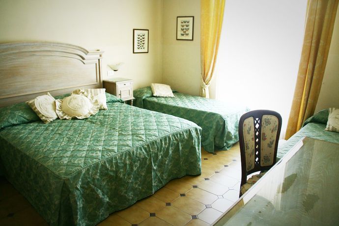 Imagen de la habitación del Hotel Villa Margherita, Livorno. Foto 18