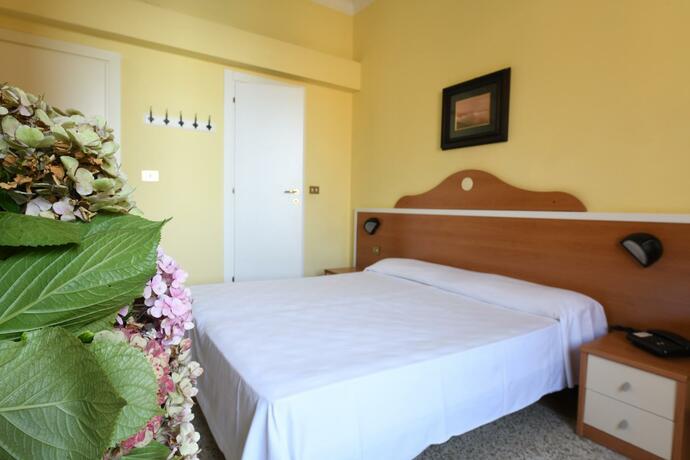 Imagen general del Hotel Villa Maria, Cantalupo. Foto 3