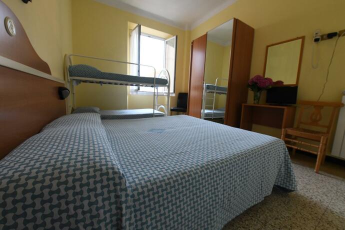 Imagen general del Hotel Villa Maria, Cantalupo. Foto 12