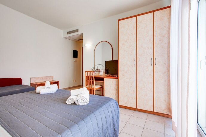 Imagen general del Hotel Villa Maria, Cesenatico. Foto 5