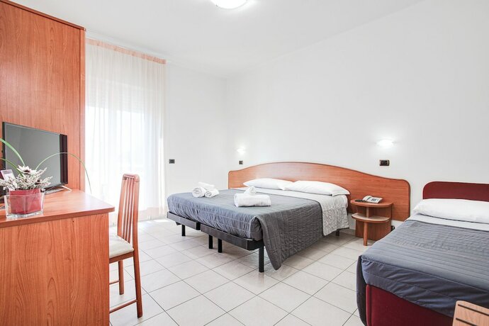 Imagen de la habitación del Hotel Villa Maria, Cesenatico. Foto 20