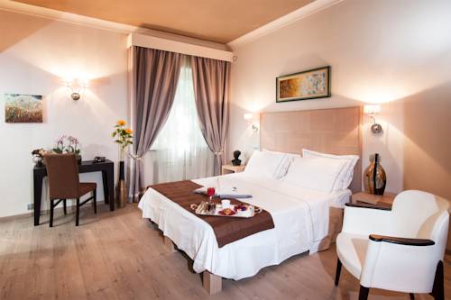 Imagen de la habitación del Hotel Villa Maria Cristina, Caserta. Foto 8