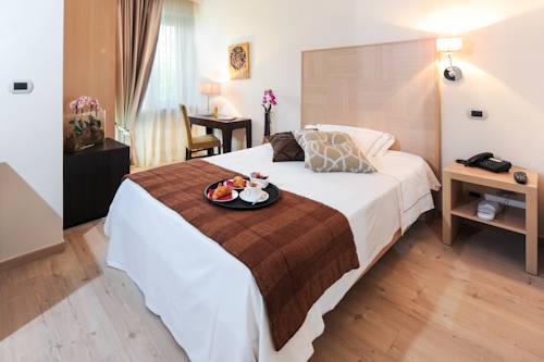 Imagen de la habitación del Hotel Villa Maria Cristina, Caserta. Foto 12