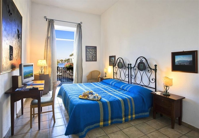Imagen de la habitación del Hotel Villa Maria, Ischia. Foto 6