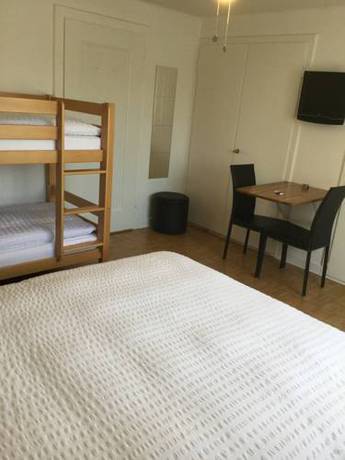 Imagen de la habitación del Hotel Villa Maria, Lucerna. Foto 5