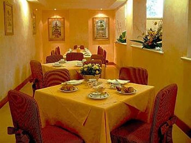 Imagen general del Hotel Villa Maria Regina. Foto 6