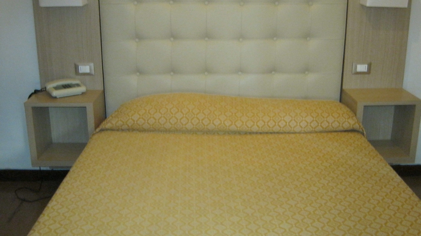 Imagen de la habitación del Hotel Villa Maria, San Remo. Foto 8