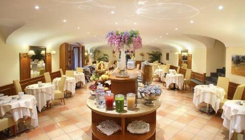 Imagen general del Hotel Villa Maria, Vico. Foto 3