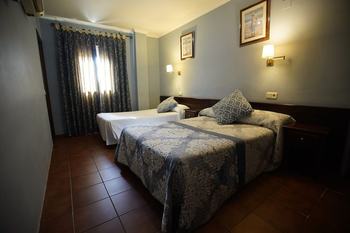 Imagen de la habitación del Hotel Villa Mar&iacute;a, La Rinconada. Foto 13