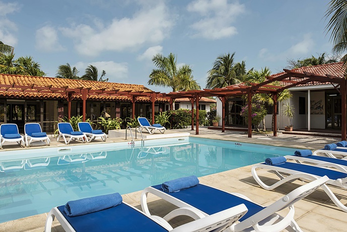 Imagen de la piscina del Hotel Villa Marina, Cayo Largo. Foto 11
