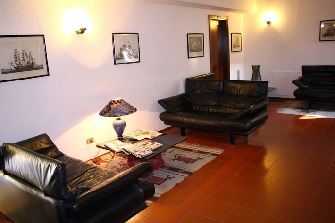 Imagen de los interiores del Hotel Villa Marina, La Maddalena. Foto 17