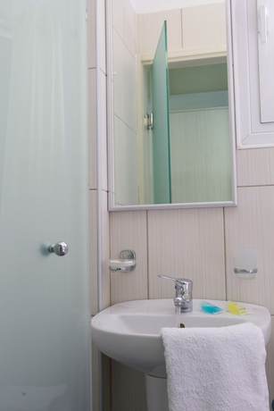 Imagen de la habitación del Hotel Villa Marina, L&eacute;ucade. Foto 5