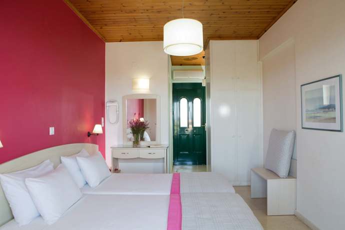 Imagen de la habitación del Hotel Villa Marina, L&eacute;ucade. Foto 9
