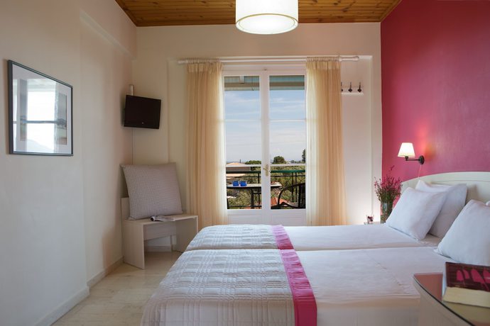 Imagen de la habitación del Hotel Villa Marina, L&eacute;ucade. Foto 11