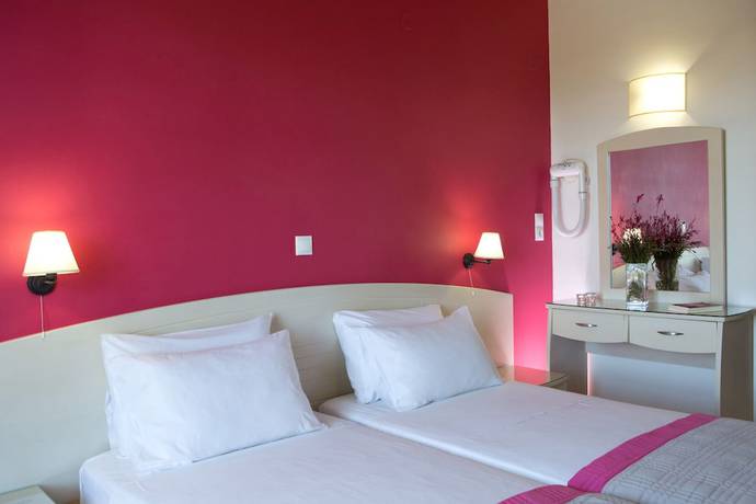 Imagen de la habitación del Hotel Villa Marina, L&eacute;ucade. Foto 15