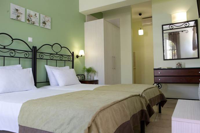 Imagen de la habitación del Hotel Villa Marina, L&eacute;ucade. Foto 17