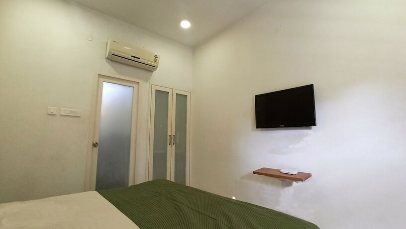 Imagen de la habitación del Hotel Villa Marine. Foto 8