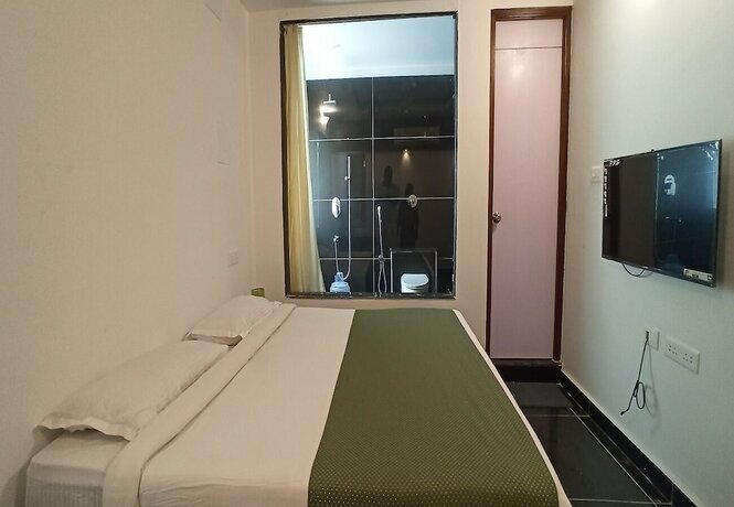 Imagen de la habitación del Hotel Villa Marine. Foto 9