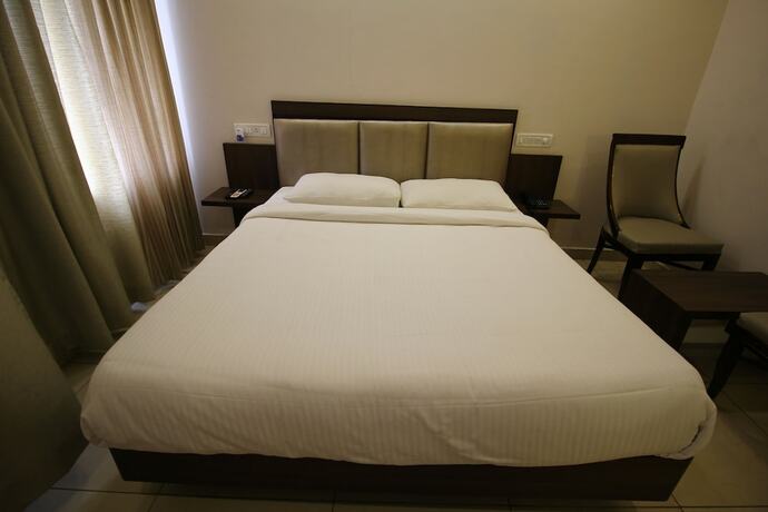 Imagen de la habitación del Hotel Villa Marine. Foto 10